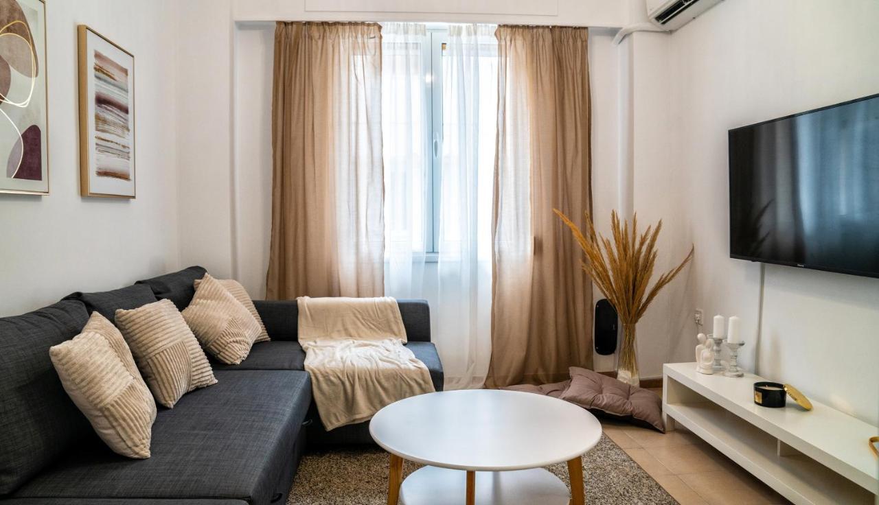 Apartment Lux Garden Near Acropolis In The Heart Of