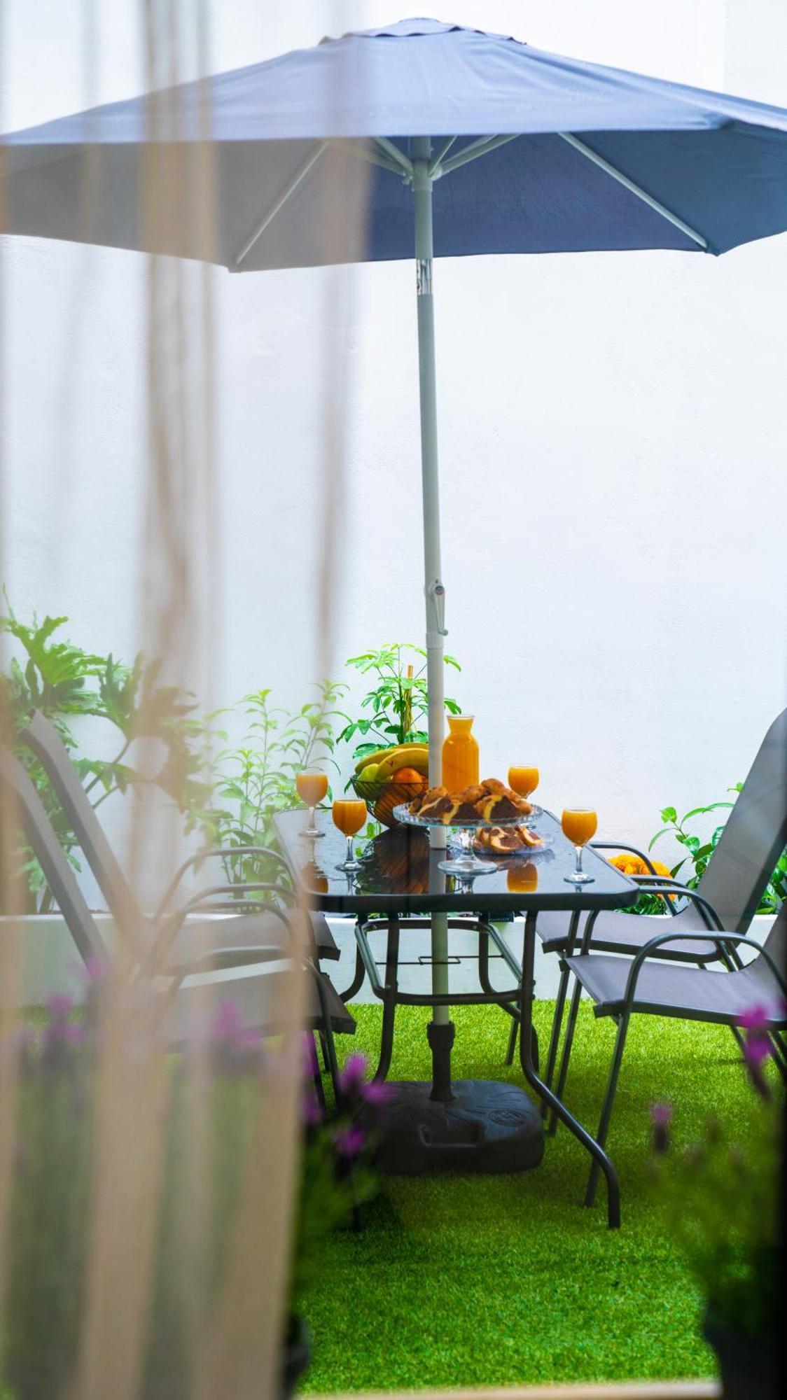 Lux Garden Near Acropolis In The Heart Of Apartment Athens
