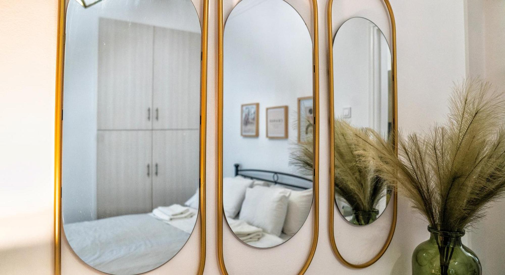 Apartment Lux Garden Near Acropolis In The Heart Of Athens